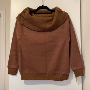 NWOT INGNI Japanese Fuzzy Fleece Cowl Sweater